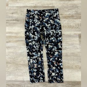 Lululemon floral crop tights